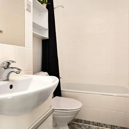 4 Person On A In Apartament *